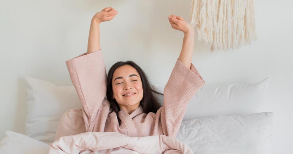 A fully charged battery representing the mental energy gained from a digital detox.