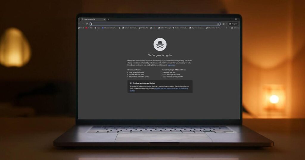 The famous "hat and glasses" icon representing Incognito or Private browsing mode.